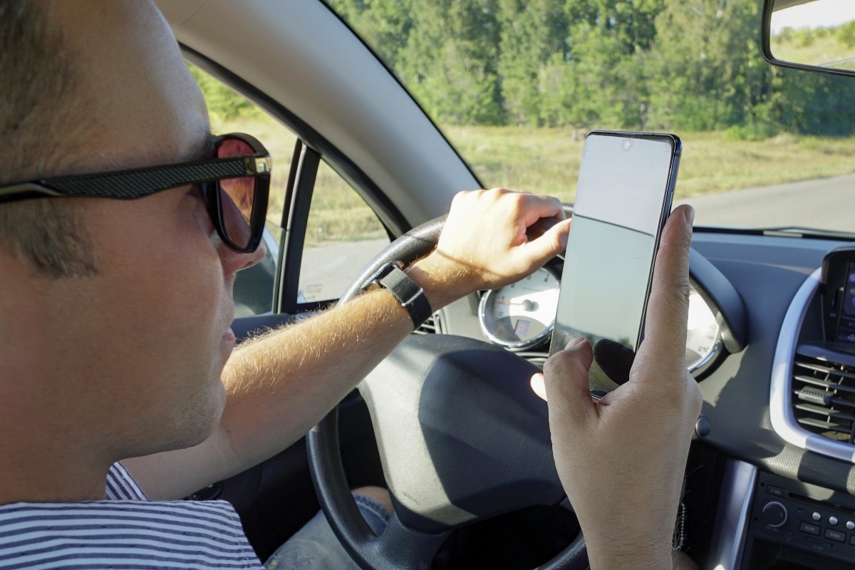 can you talk on your phone while driving in pa